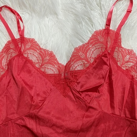 Vintage Red Slip - Picture 2 of 5